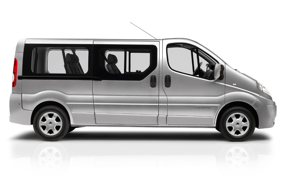renault-trafic-passenger_2226_6